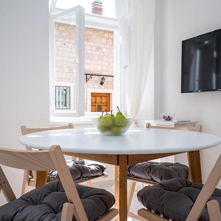 Max Suite Trogir Buitenkant foto
