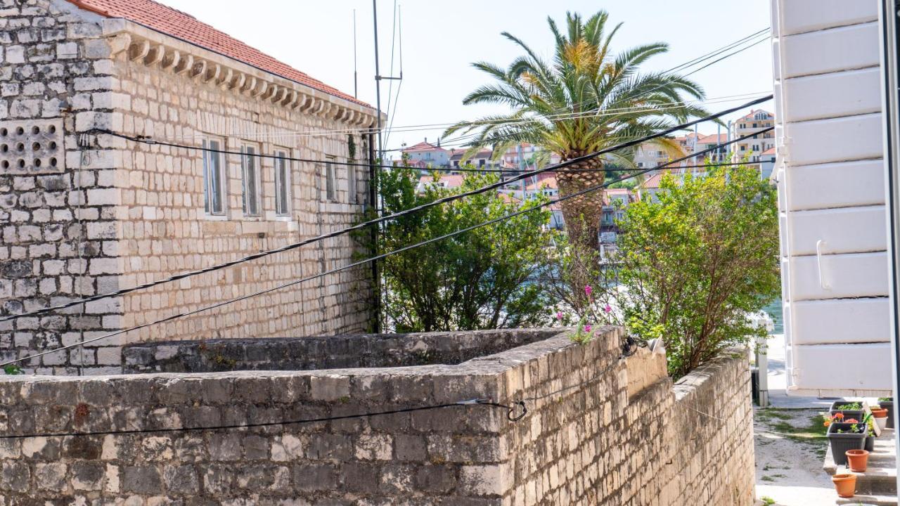 Max Suite Trogir Buitenkant foto