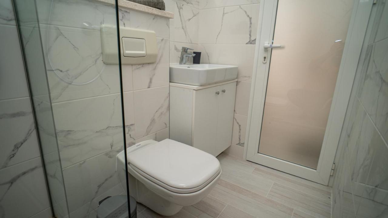 Max Suite Trogir Buitenkant foto